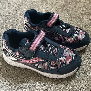 Saucony Toddler Size 10 Wide